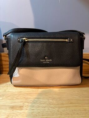 Kate spade pebbled leather crossbody bag